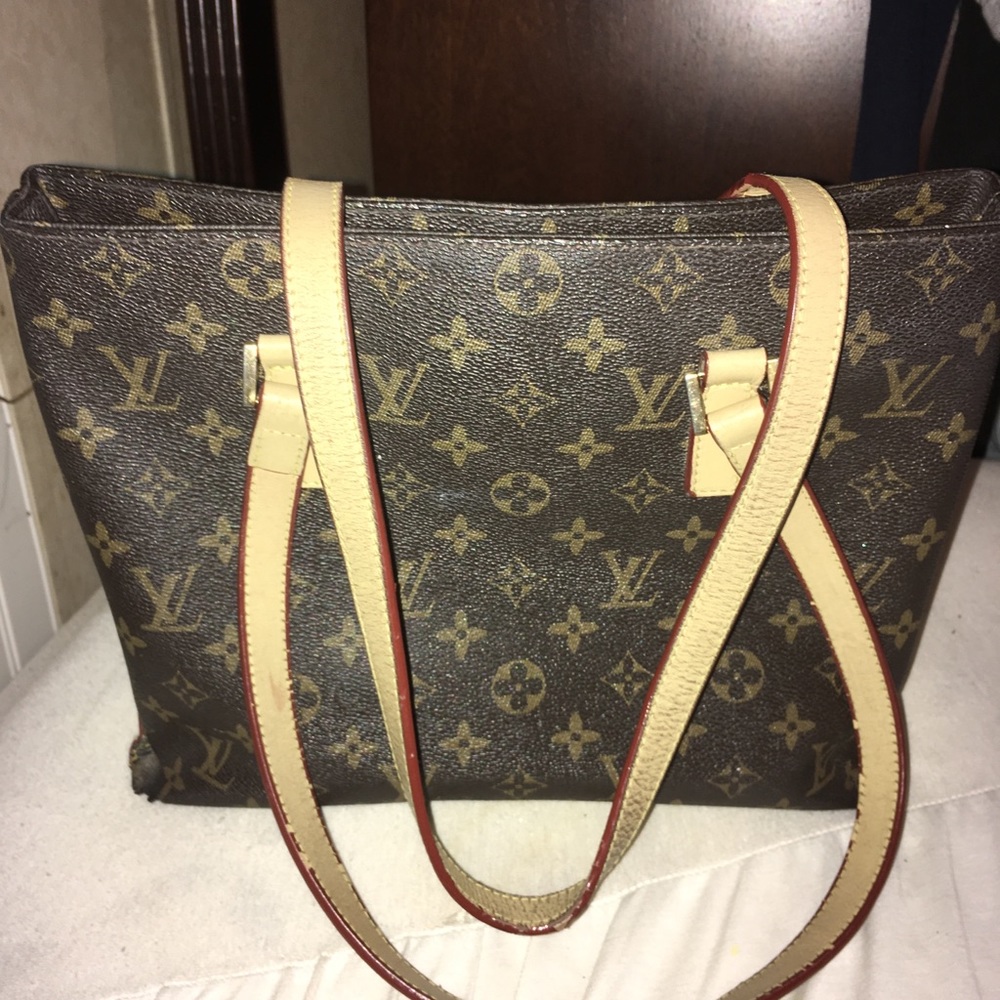 Authentic Louis Vuitton Piano Style Purse